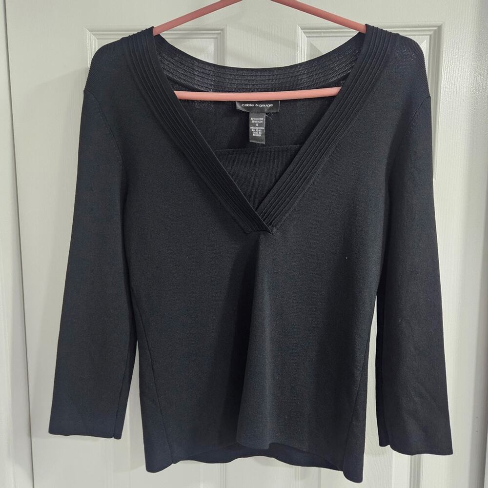 Cable & Gauge Black V-Neck Blouse